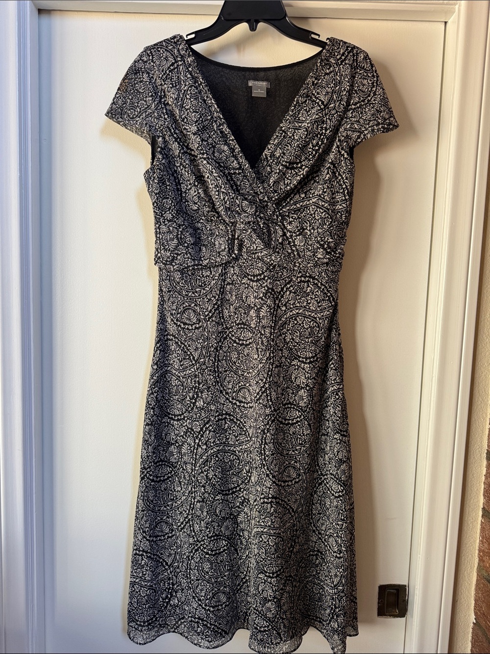 Ann Taylor Silk Blend Shimmer Monochromatic Swirl Faux Wrap Dress 10